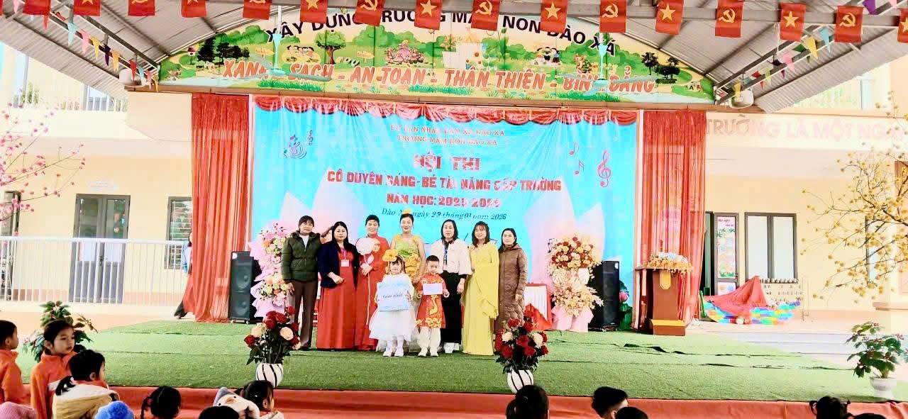 TRƯỜNG MẦM NON ĐÀO XÁ TỔ CHỨC HỘI THI "CÔ DUYÊN DÁNG - BÉ TÀI NĂNG" NĂM HỌC 2O25 - 2026