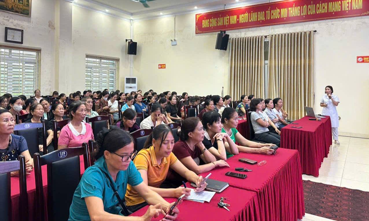 Phường Sơn Tây đẩy mạnh truyền thông thay đổi nhận thức người dân về xã hội hóa phương tiện tránh thai