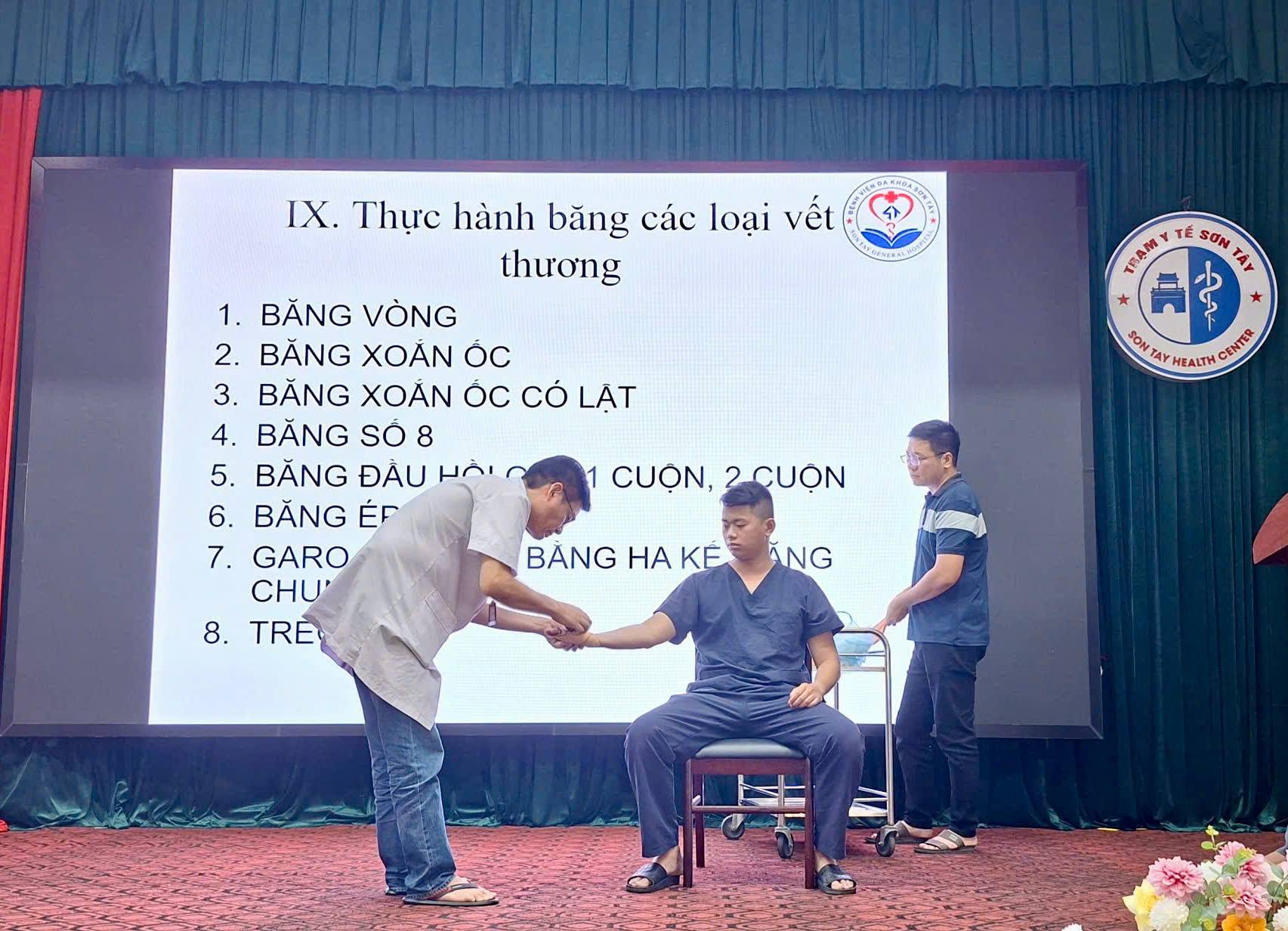 TRẠM Y TẾ PHƯỜNG SƠN TÂY TỔ CHỨC TẬP HUẤN NÂNG CAO NĂNG LỰC CHUYÊN MÔN, NGHIỆP VỤ CHO CÁN BỘ Y TẾ TUYẾN CƠ SỞ