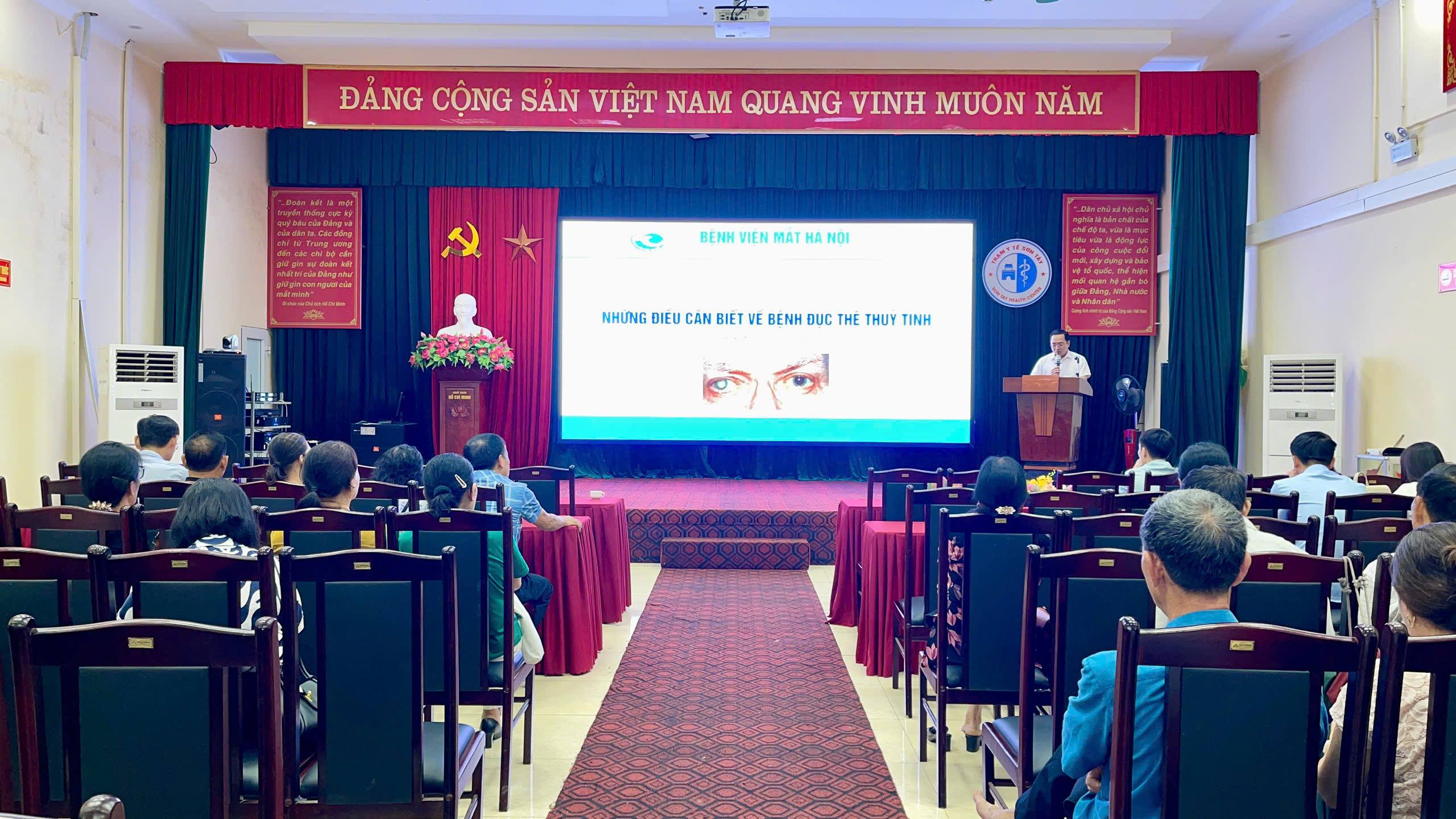 Tăng cường truyền thông các bệnh về mắt cho hội viên hội cựu chiến binh và hội viên hội phụ nữ trên địa bàn phường Sơn Tây