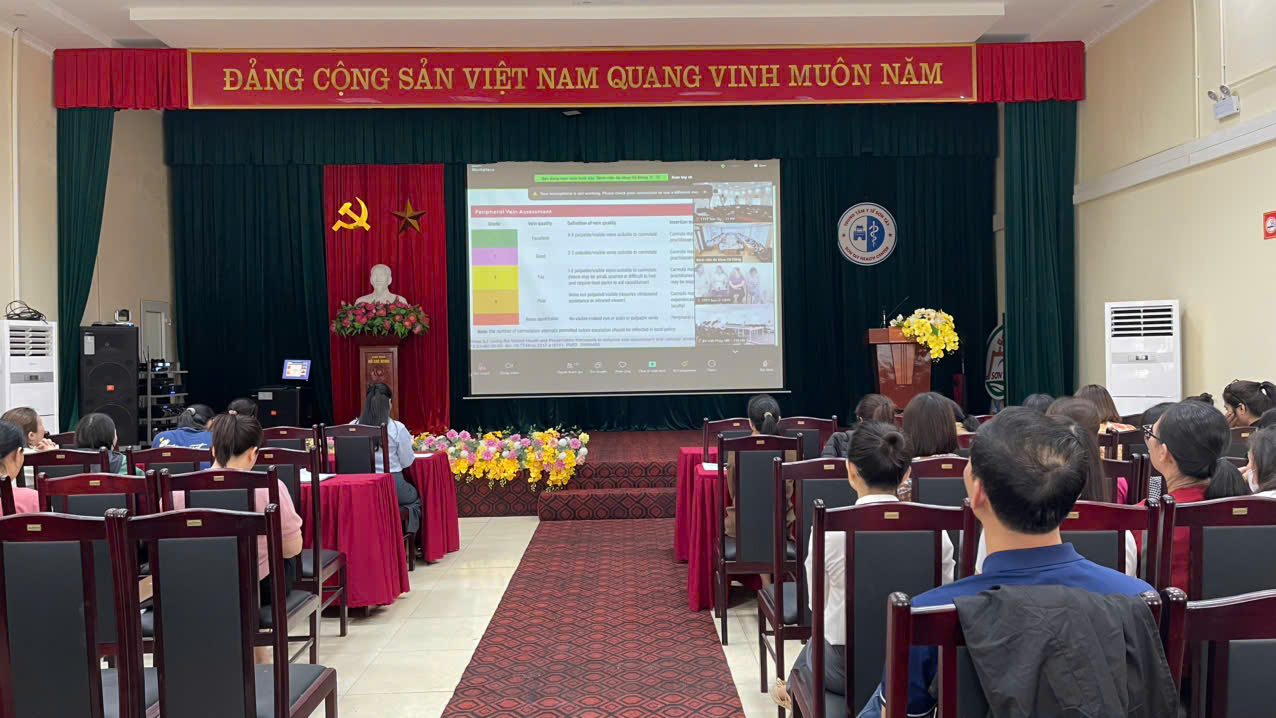 Tăng cường đào đạo, cập nhật những tiến bộ trong tiêm truyền tĩnh mạch an toàn