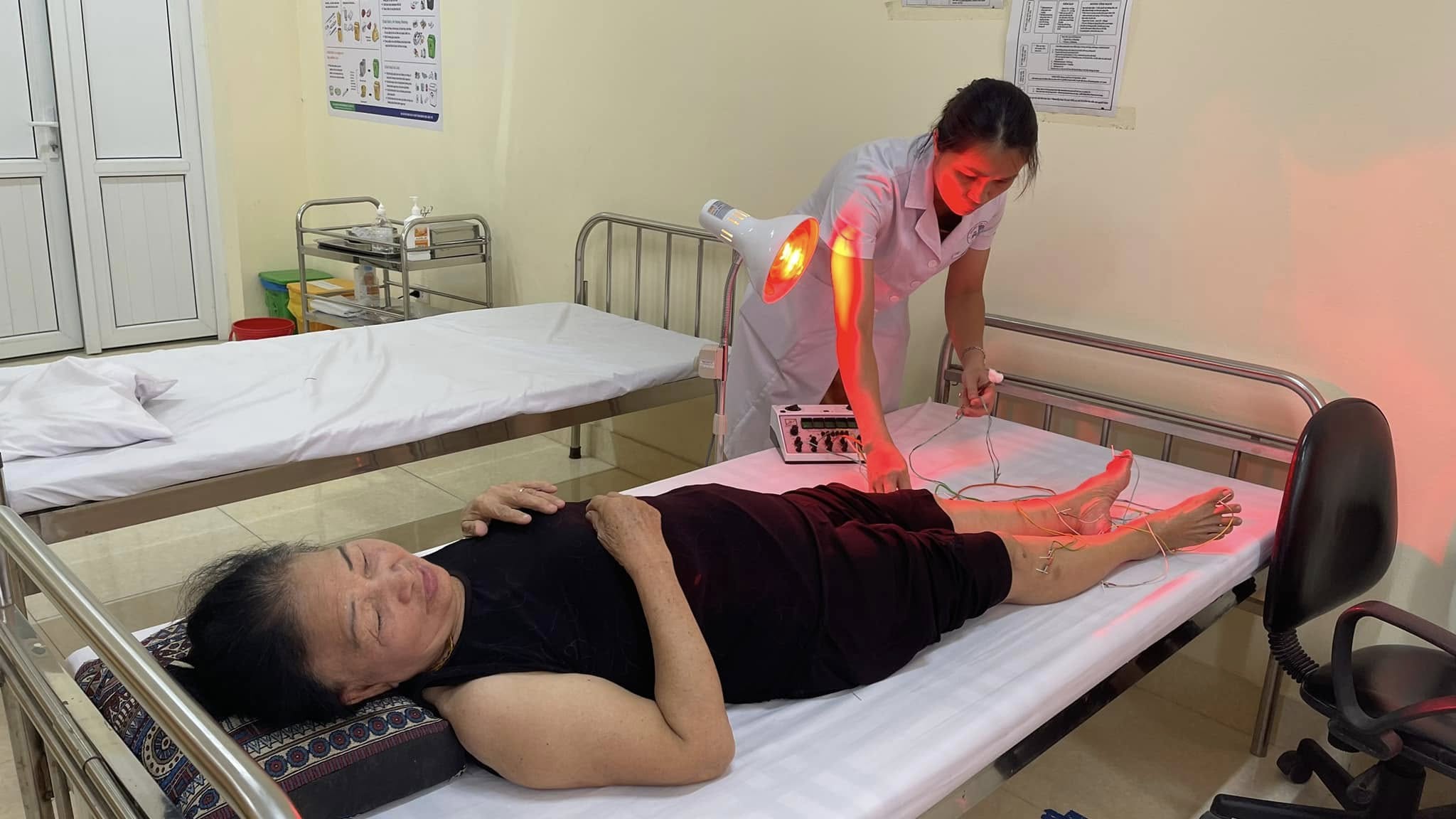 Mở rộng cung cấp các dịch vụ khám, điều trị bằng phương pháp y học cổ truyền
