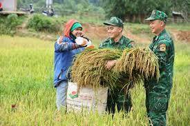 Trung tâm Y tế Nam Sách tuyên truyền Đề án  “Giáo dục, tuyên truyền nâng cao nhận thức  về quân đội tham gia lao động sản xuất, kết hợp quốc phòng với  phát triển kinh tế - xã hội giai đoạn 2026–2030”