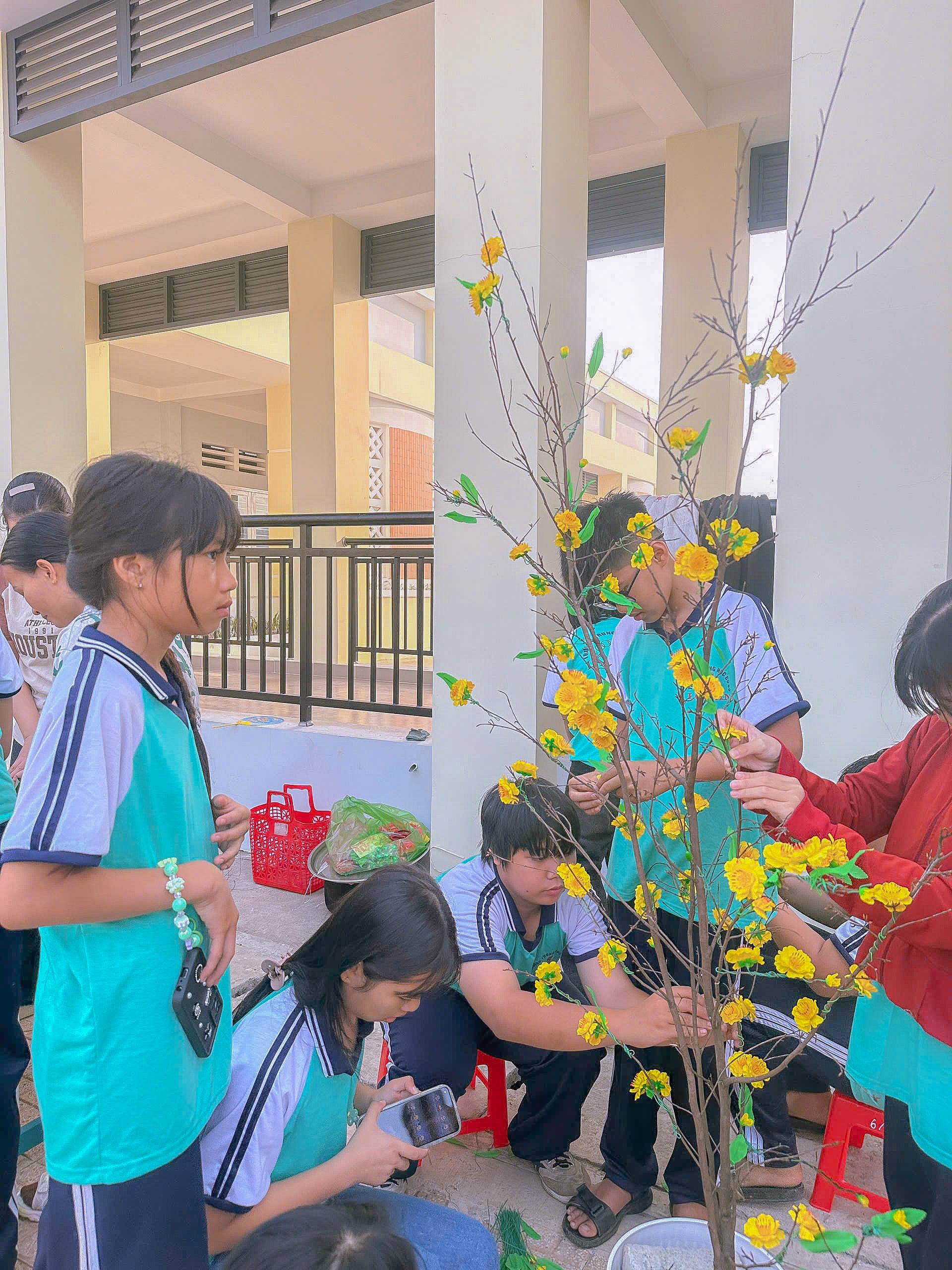 CÙNG NHAU HỌC - CÙNG NHAU CHƠI