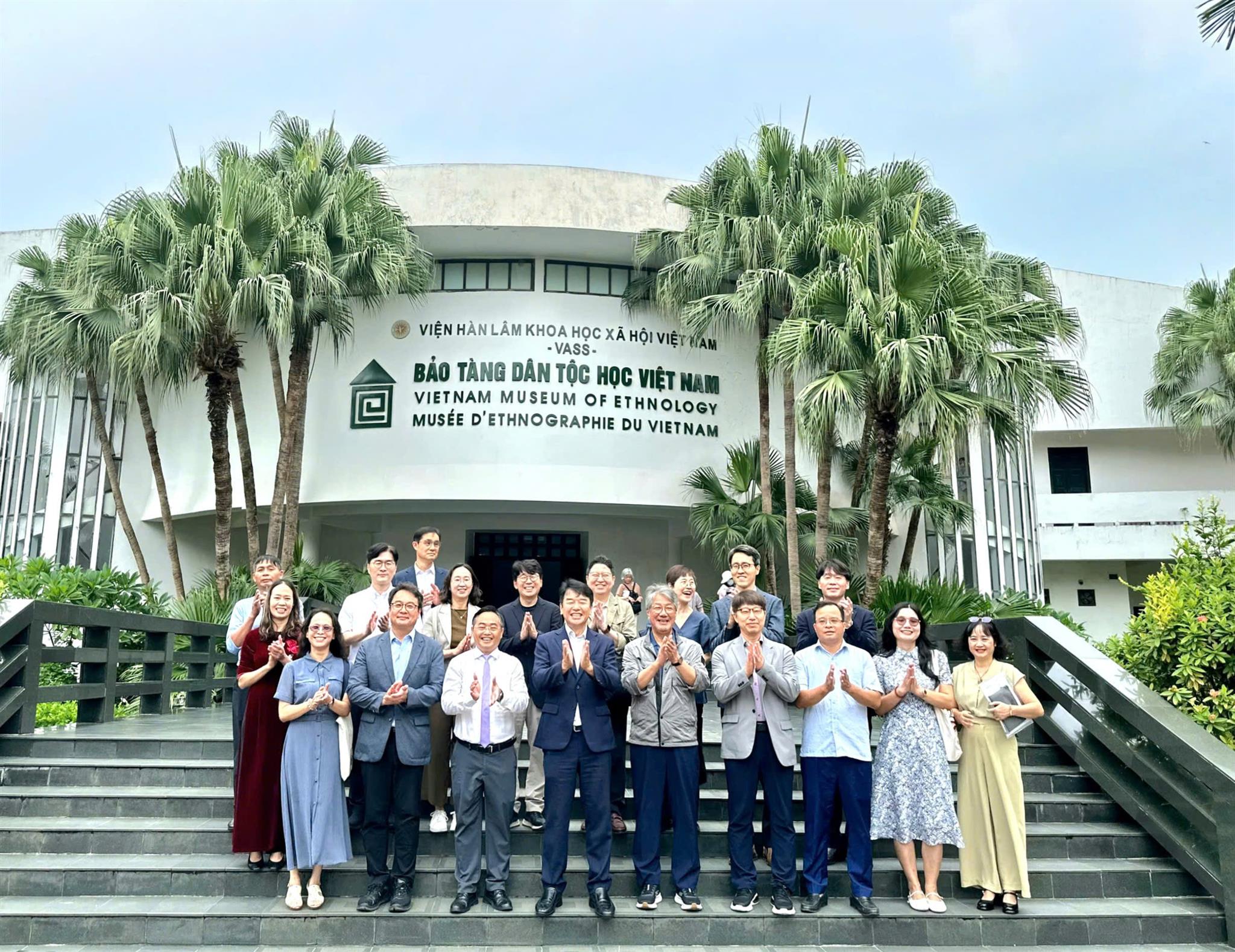 Thắt chặt hợp tác văn hóa Việt Nam - Hàn Quốc qua chuyến thăm và làm việc của Đoàn đại biểu Hàn Quốc tại Bảo tàng Dân tộc học Việt Nam