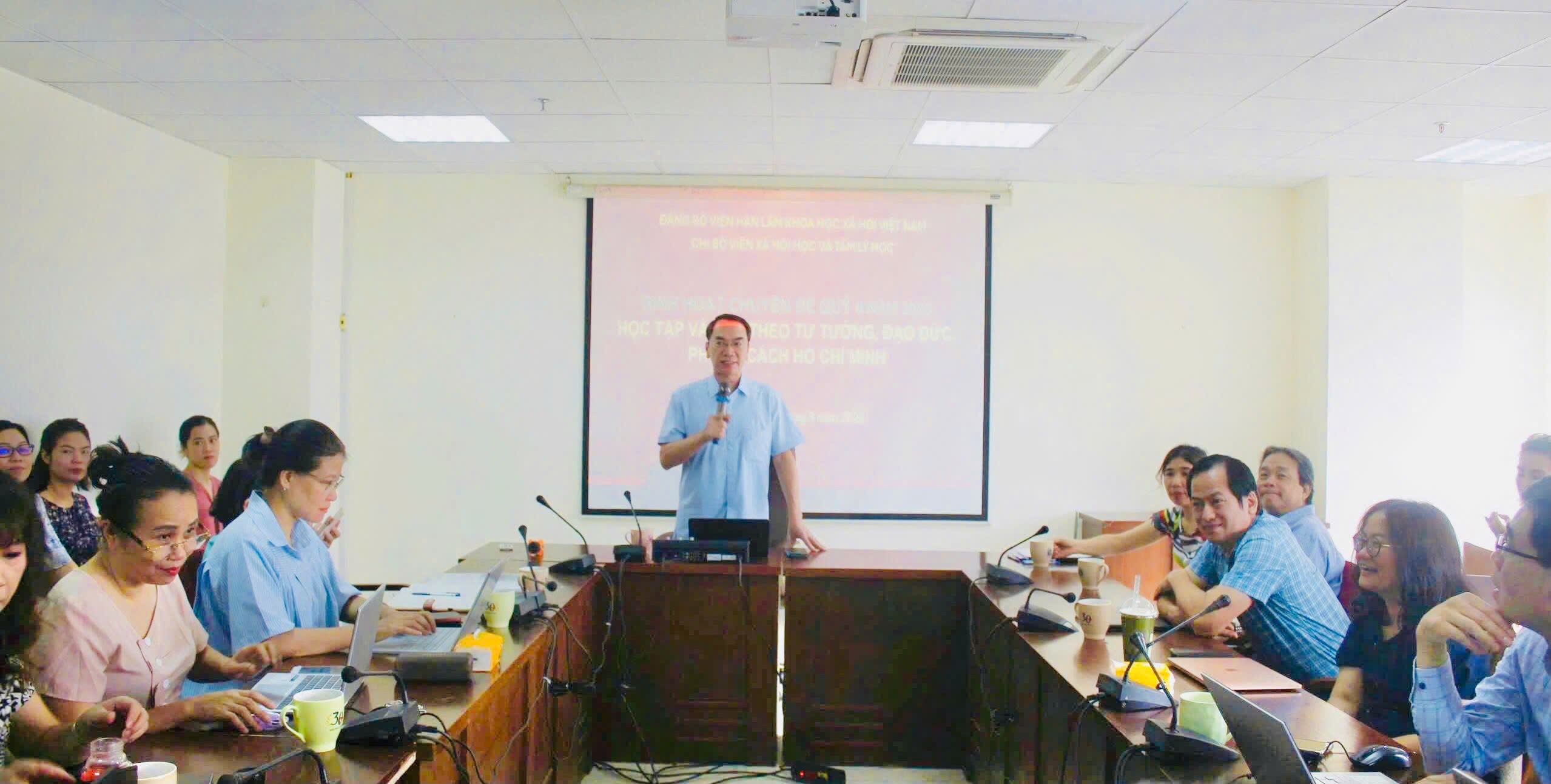 Chi bộ Viện Xã hội học và Tâm lý học tổ chức sinh hoạt chuyên đề quý II năm 2026 về học tập và làm theo tư tưởng, đạo đức, phong cách Hồ Chí Minh