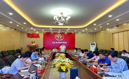 Đoàn công tác Viện Xã hội học và Tâm lý học làm việc với Ban Thường vụ đảng ủy xã Xuân Mai và khảo sát thực tế vận hành của chính quyền địa phương cấp xã