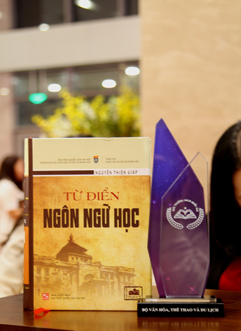 Từ điển ngôn ngữ học - Một công trình mới của GS.TS. Nguyễn Thiện Giáp vinh dự nhận Giải thưởng Sách Quốc gia năm 2026