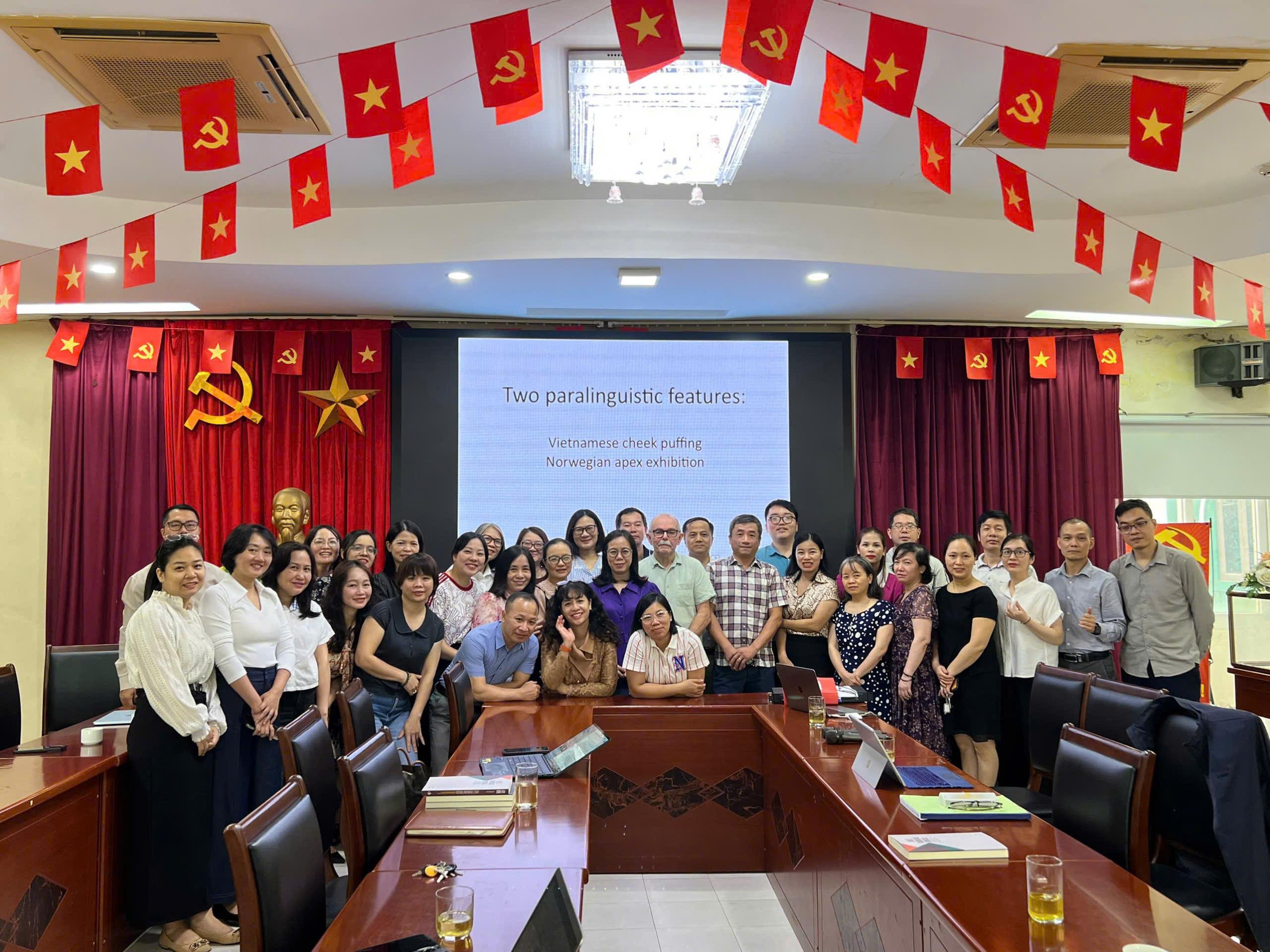 Đặc điểm cận ngôn trong tiếng Việt và tiếng Na Uy