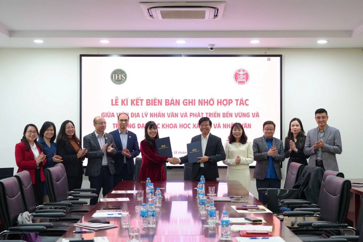 Ký kết thỏa thuận hợp tác giữa Viện Địa lý nhân văn và Phát triển bền vững và Trường Đại học Khoa học Xã hội và Nhân văn 