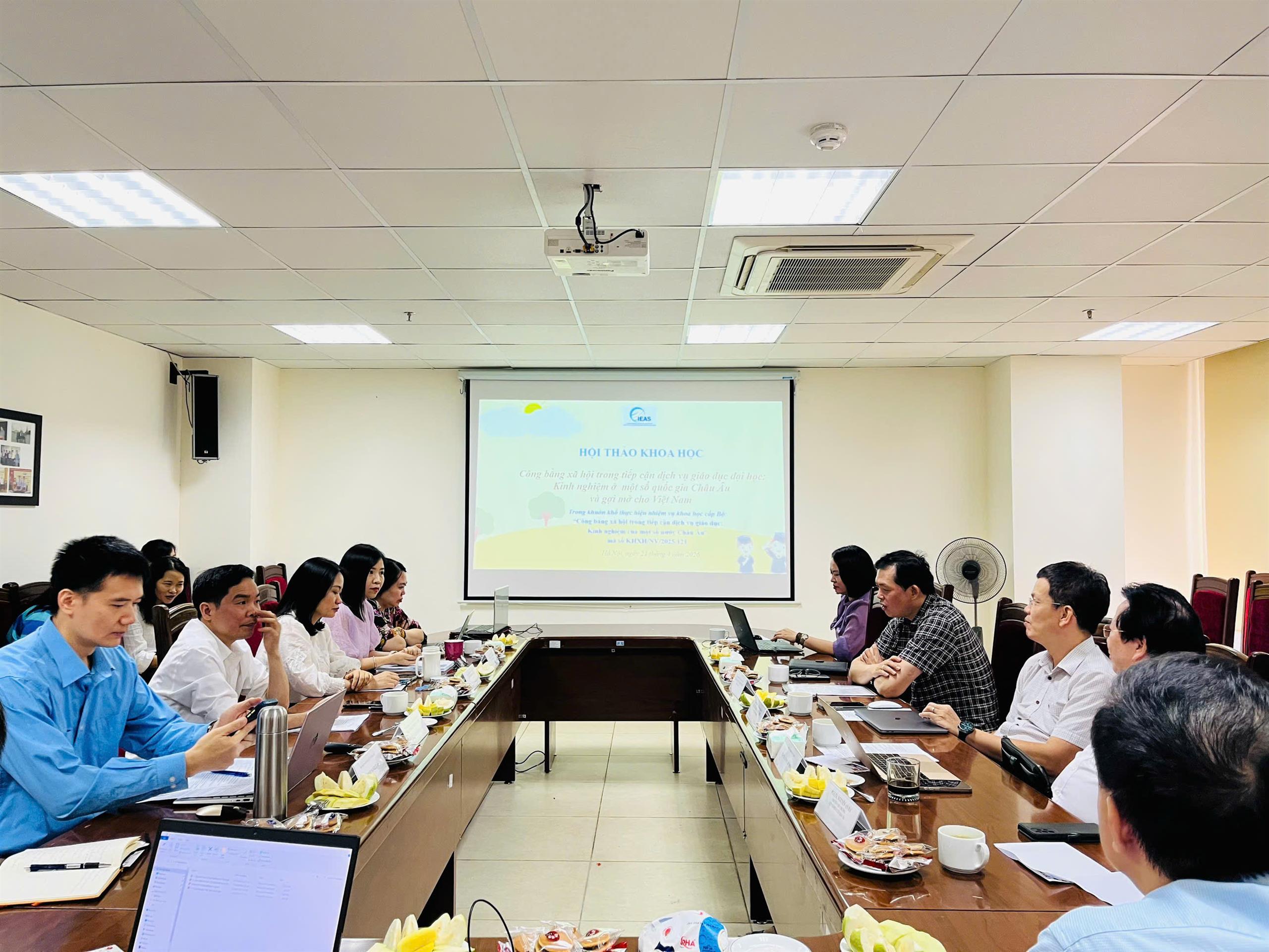 Hội thảo khoa học: Công bằng xã hội trong tiếp cận dịch vụ giáo dục đại học: Kinh nghiệm ở một số quốc gia châu Âu và gợi mở cho Việt Nam