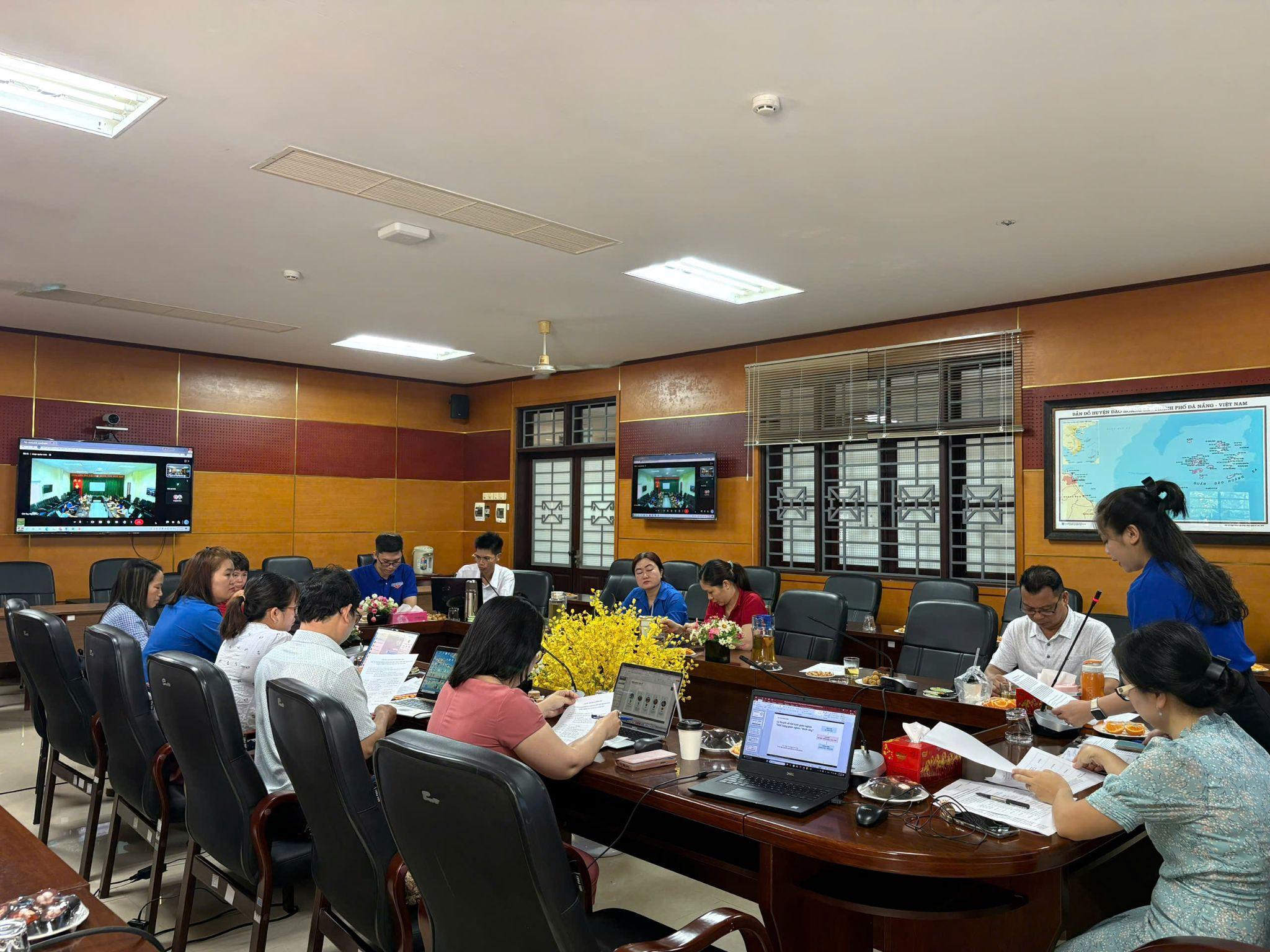 Sinh hoạt khoa học Chi đoàn: Chuyển đổi mô hình giảm nghèo dựa trên “tiêu chí” sang giảm nghèo “thích ứng” tại khu vực Tây Nguyên