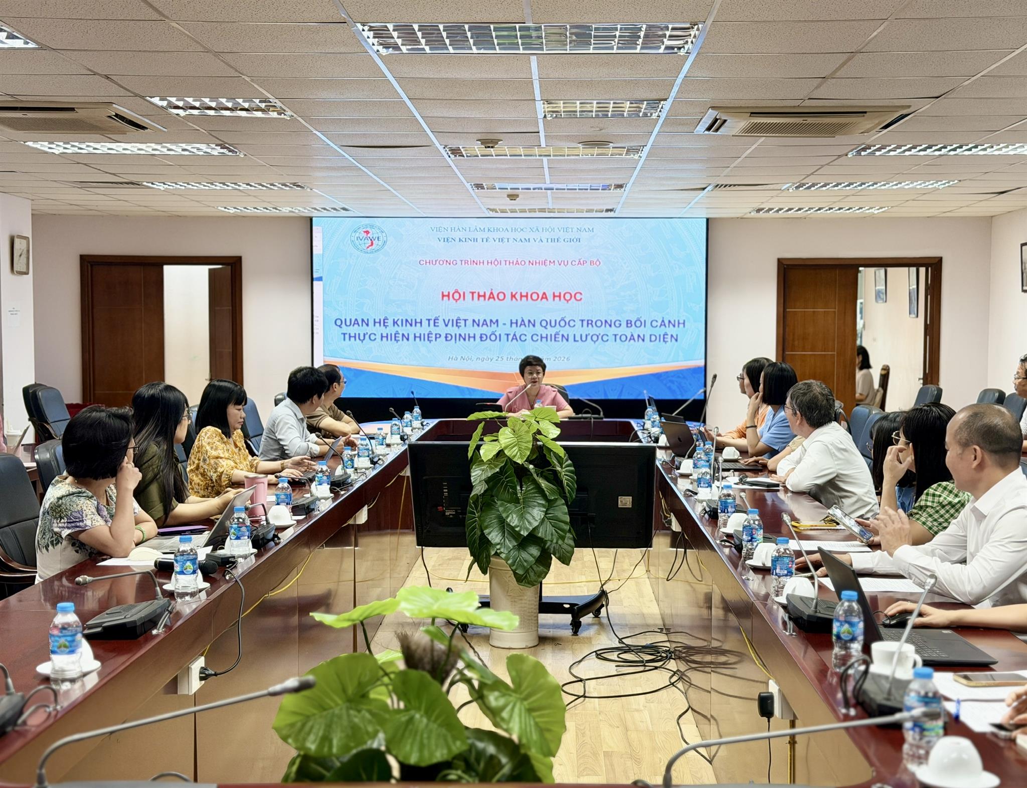 Hội thảo khoa học: “Quan hệ kinh tế Việt Nam - Hàn Quốc trong bối cảnh thực hiện Hiệp định đối tác chiến lược toàn diện”