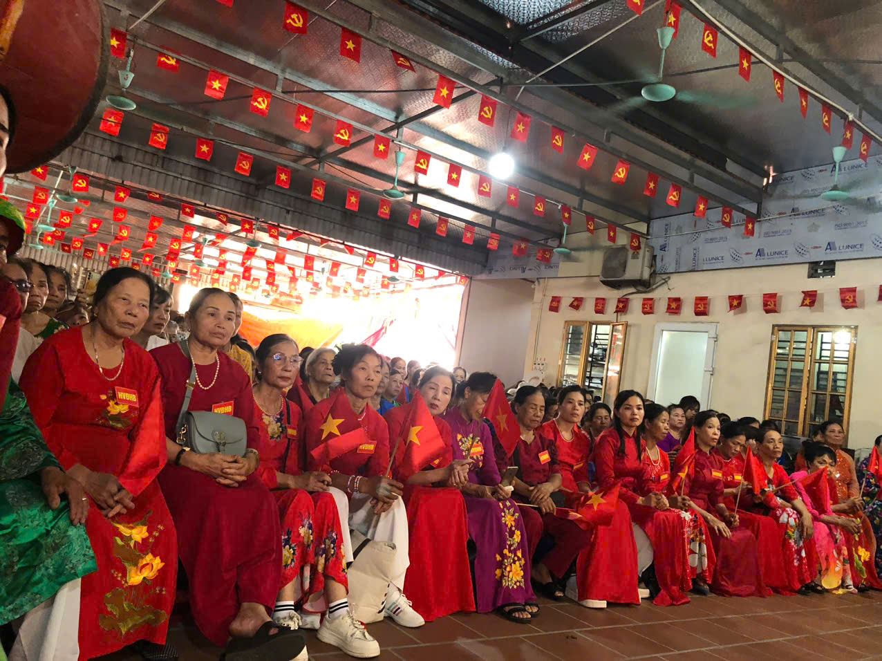 Cộng đồng tin - thờ Chủ tịch Hồ Chí Minh tại các điện tư gia ở Việt Nam qua khảo sát, điều tra thực tế