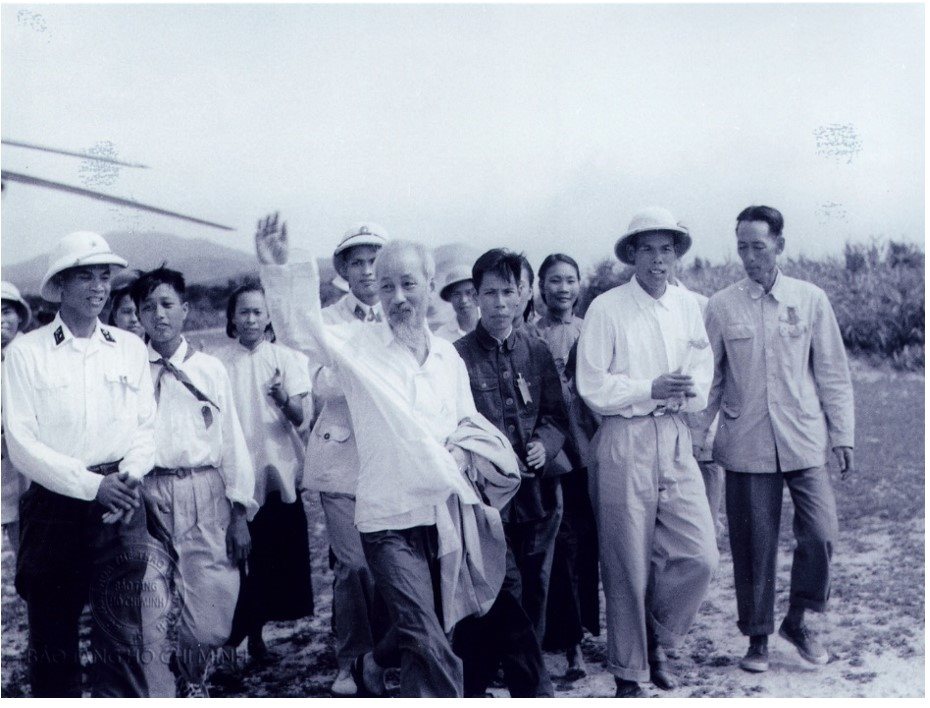Anh-tin-bai