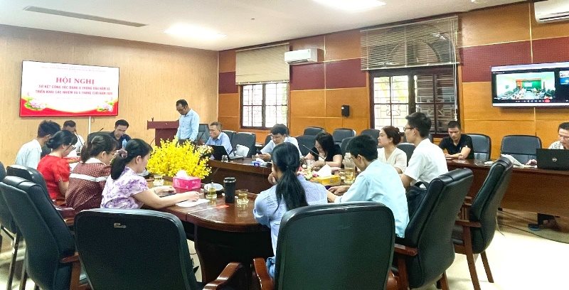 Hội nghị Sơ kết công tác Đảng 6 tháng đầu năm 2026 và nhiệm vụ, giải pháp trọng tâm 6 tháng cuối năm 2026 của Đảng bộ Viện Khoa học xã hội vùng Trung Bộ và Tây Nguyên