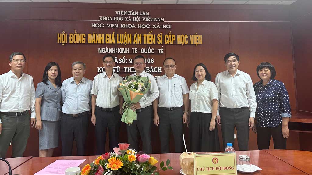 Description: Anh-tin-bai