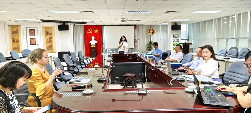 Description: Anh-tin-bai