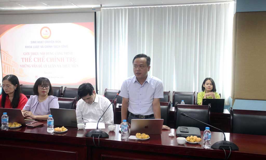 Description: Anh-tin-bai