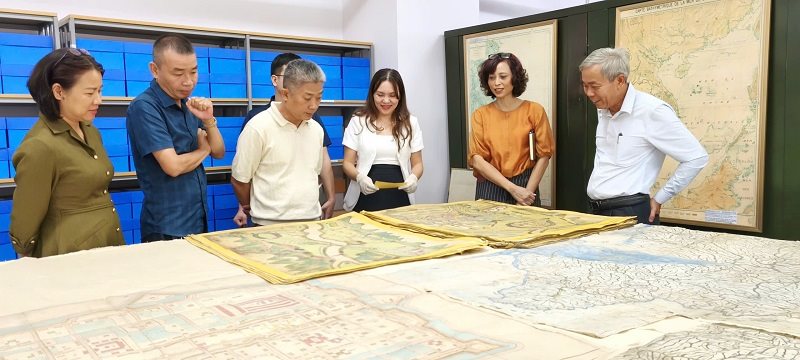 Anh-tin-bai