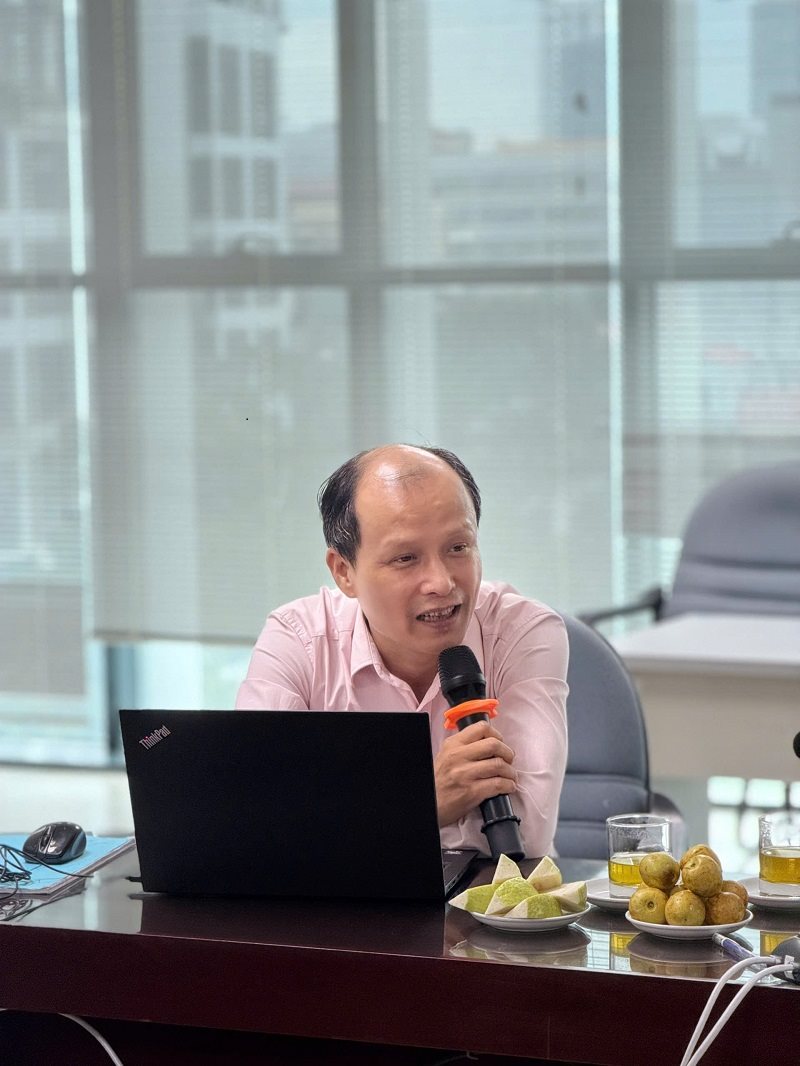 Description: Anh-tin-bai