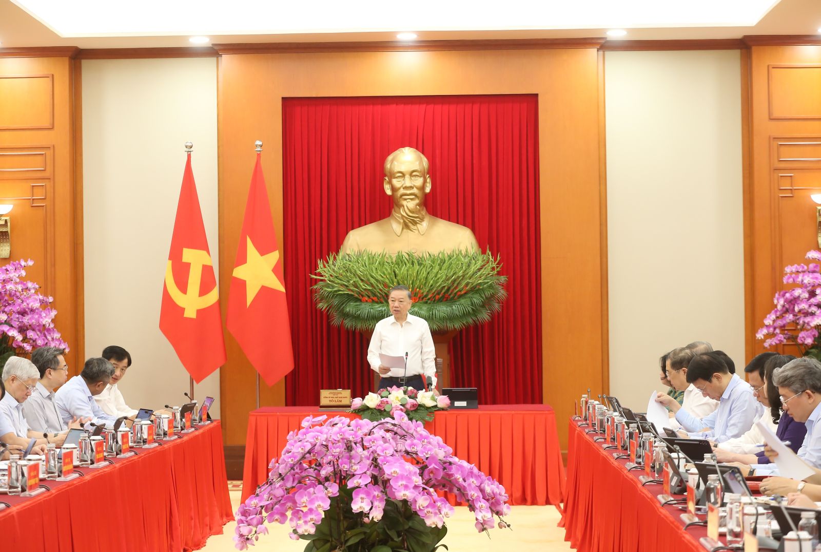 https://dangcongsan.vn/upload/2006988/fck/hoanth/IMG_5953.JPG