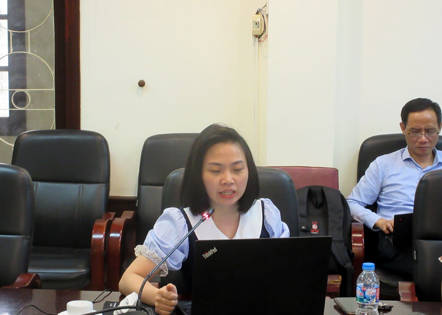 Description: Anh-tin-bai