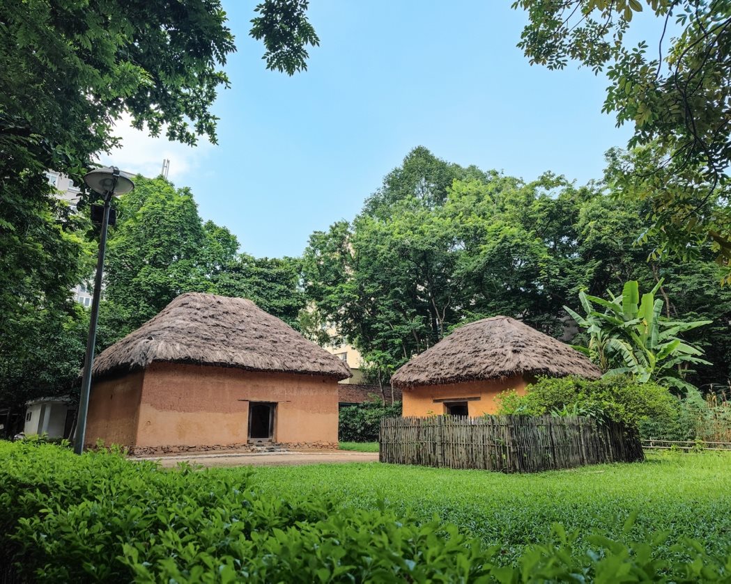 Bảo tàng Dân tộc học Việt Nam tổ chức tọa đàm “Hành trình di sản: Câu chuyện bảo tồn kiến trúc nhà Hà Nhì”