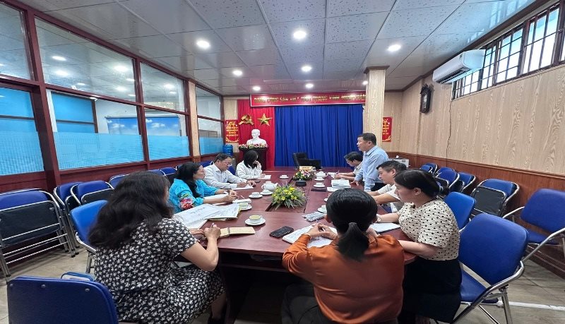 Description: Anh-tin-bai