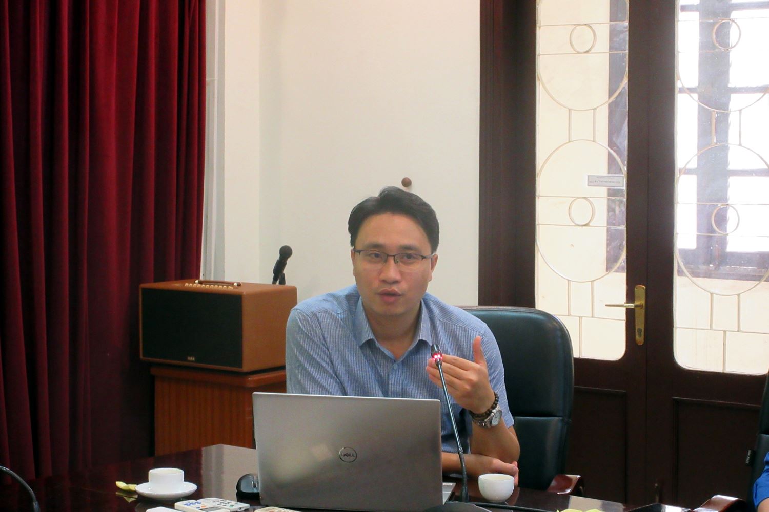 Anh-tin-bai