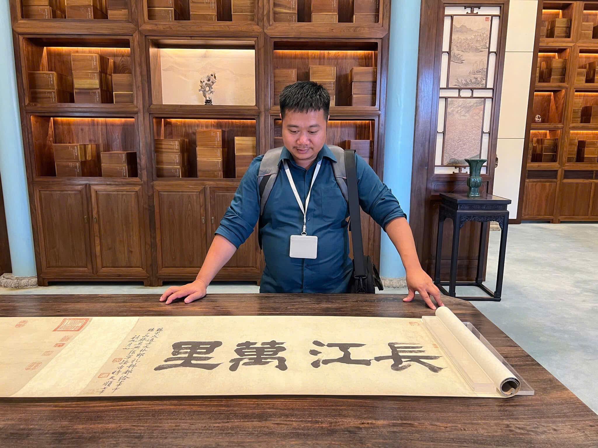 Anh-tin-bai