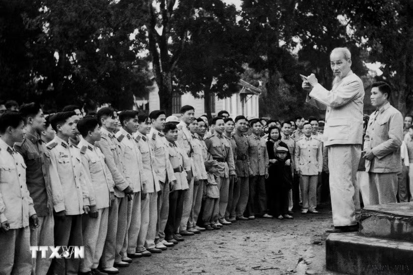 Anh-tin-bai