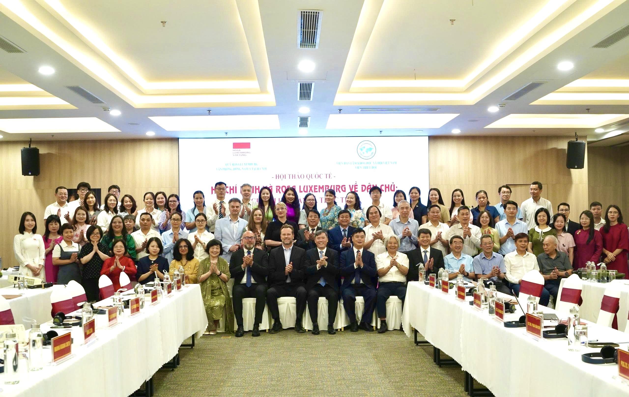 Khai mạc hội thảo khoa học quốc tế "Hồ Chí Minh và Rosa Luxemburg về dân chủ: Giá trị lý luận và thực tiễn"