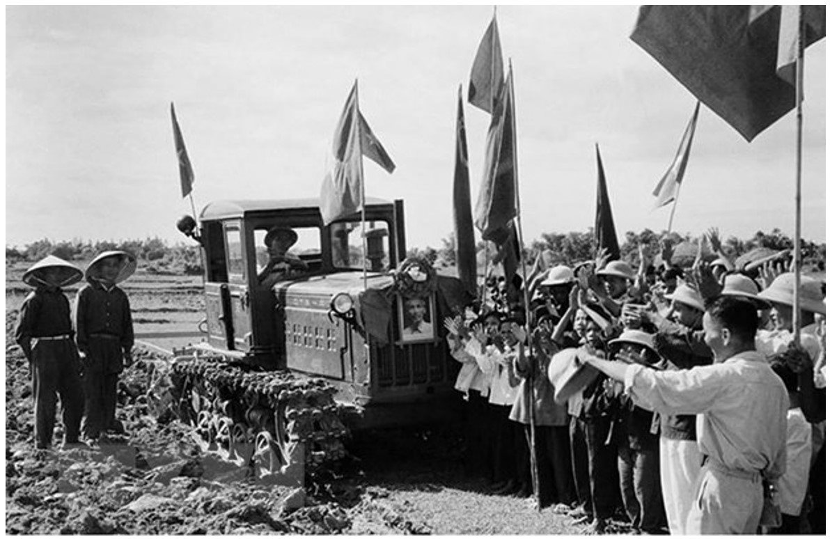 Quan điểm của Chủ tịch Hồ Chí Minh về lợi ích, nguyên tắc, bản chất, cách tổ chức và quản lý của nhà nước đối với sự phát triển hợp tác xã