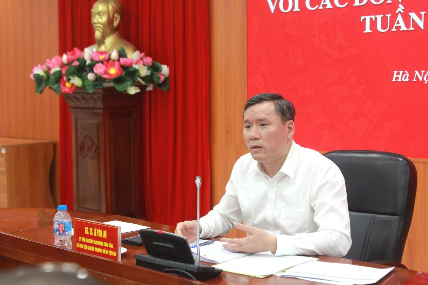 Anh-tin-bai