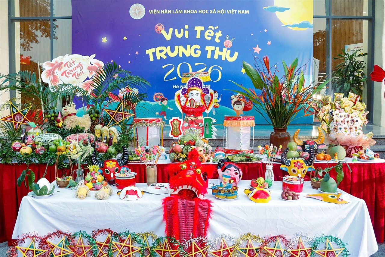 Rộn ràng đêm hội trăng rằm tại Viện Hàn lâm Khoa học xã hội Việt Nam