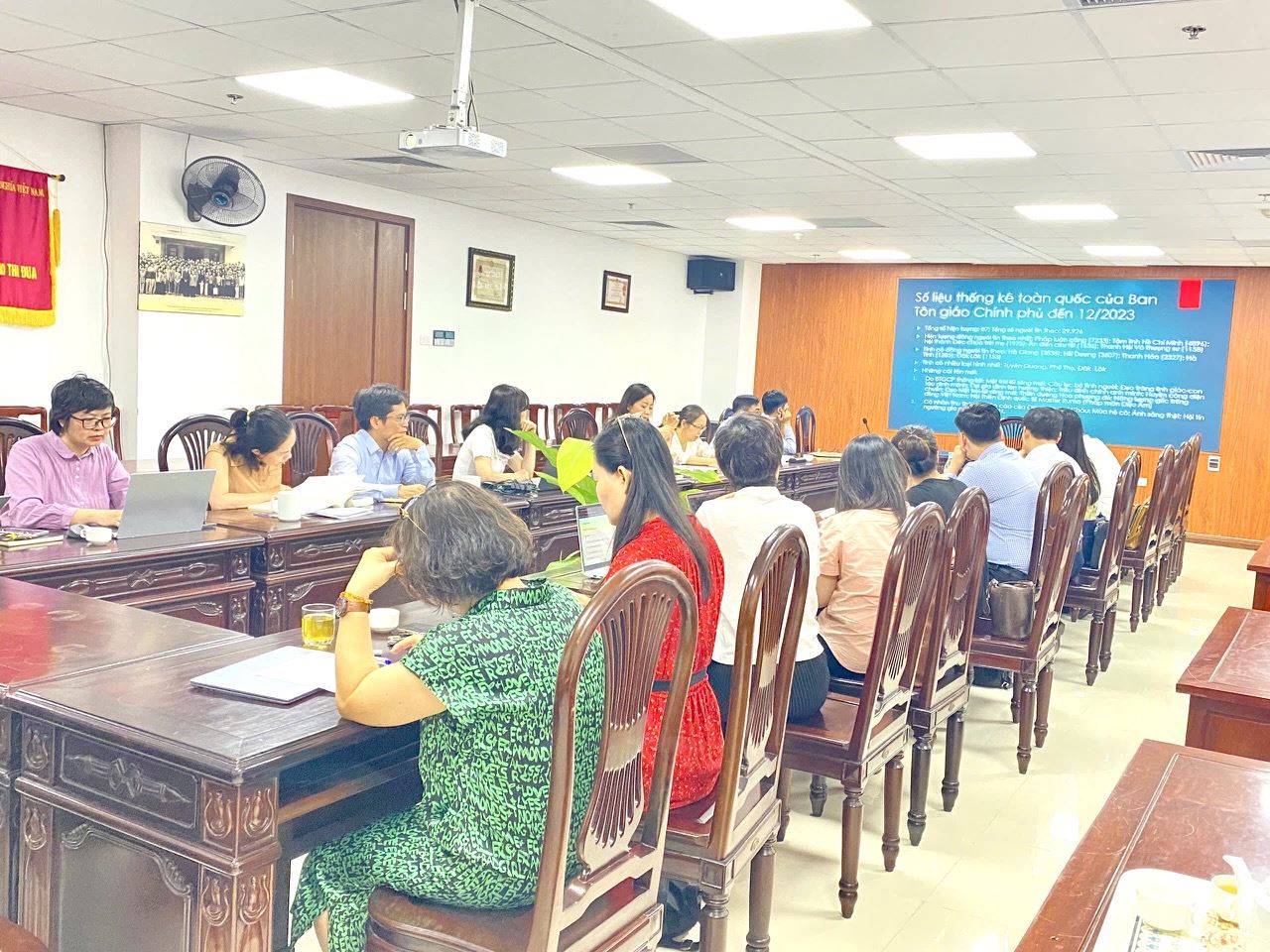 Đoàn công tác của Học viện Chính trị Quốc gia Hồ Chí Minh làm việc tại Viện Dân tộc học và Tôn giáo học trong khuôn khổ Dự án điều tra cơ bản năm 2026-2027: “Khảo sát, đánh giá thực trạng hiện tượng tôn giáo mới ở khu vực phía Bắc nước ta hiện nay”