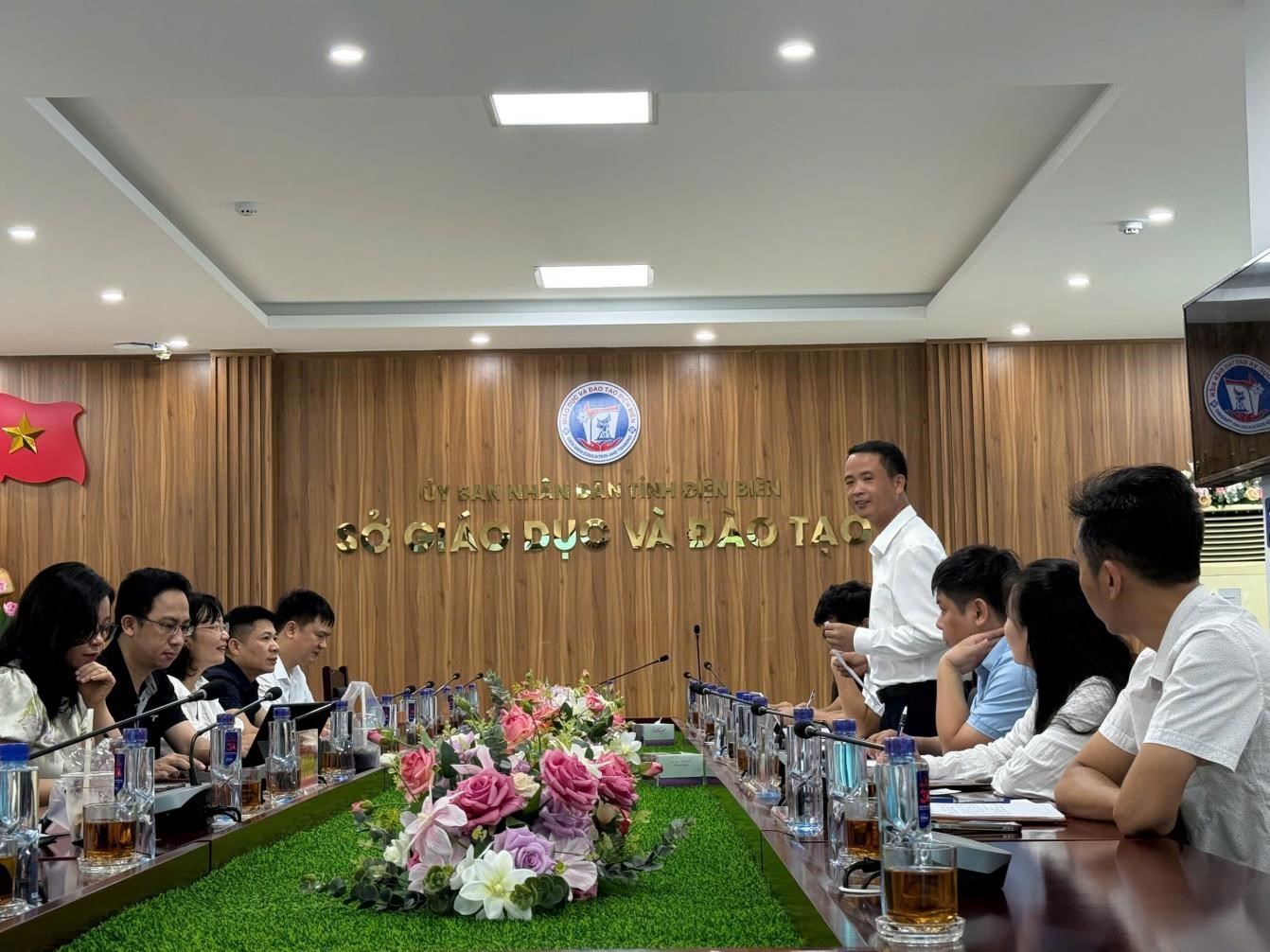 GIẢI PHÁP NÂNG CAO HIỆU QUẢ HƯỚNG NGHIỆP CHO HỌC SINH DÂN TỘC THIỂU SỐ VÙNG BIÊN GIỚI TẠI TỈNH ĐIỆN BIÊN