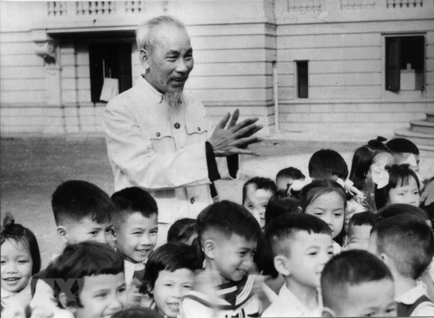 Anh-tin-bai