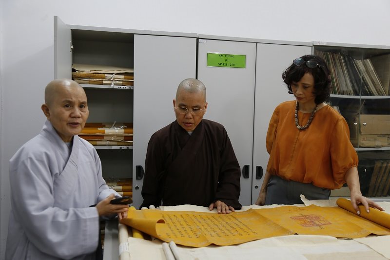 Anh-tin-bai
