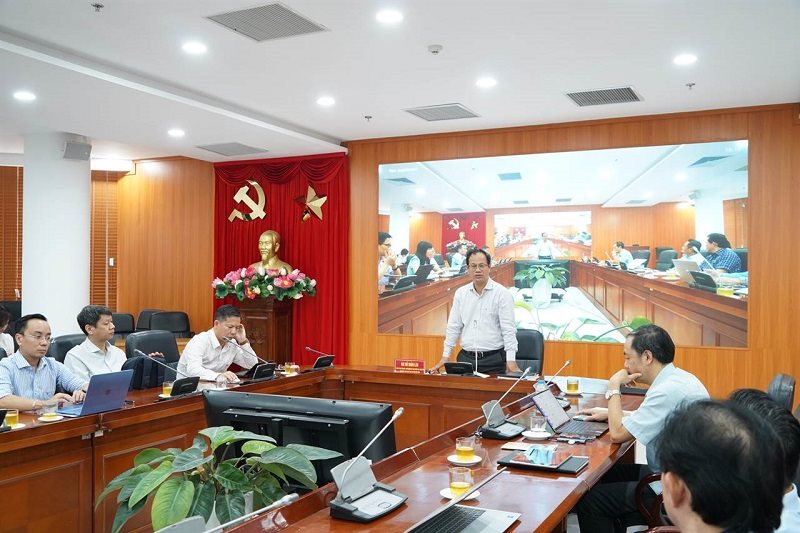 Anh-tin-bai