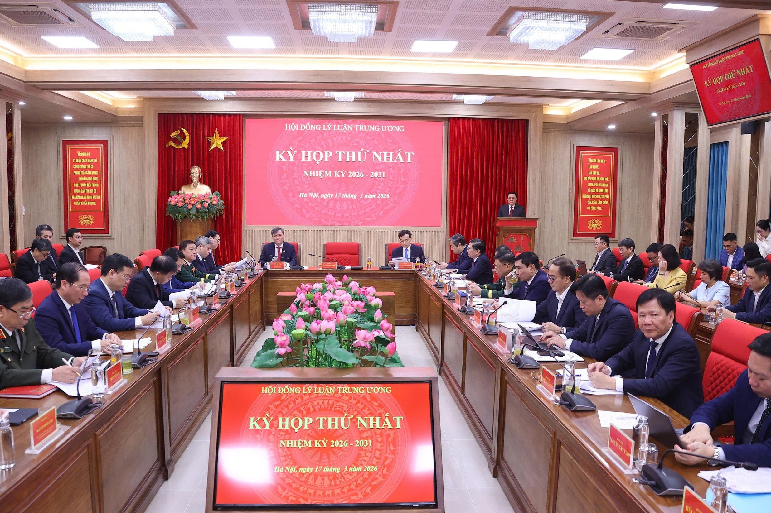 Hội đồng Lý luận Trung ương nhiệm kỳ 2026-2031, Kỳ họp thứ nhất: Khẳng định vai trò hạt nhân trí tuệ chiến lược của Đảng, chủ động triển khai nhiệm vụ ngay từ đầu nhiệm kỳ