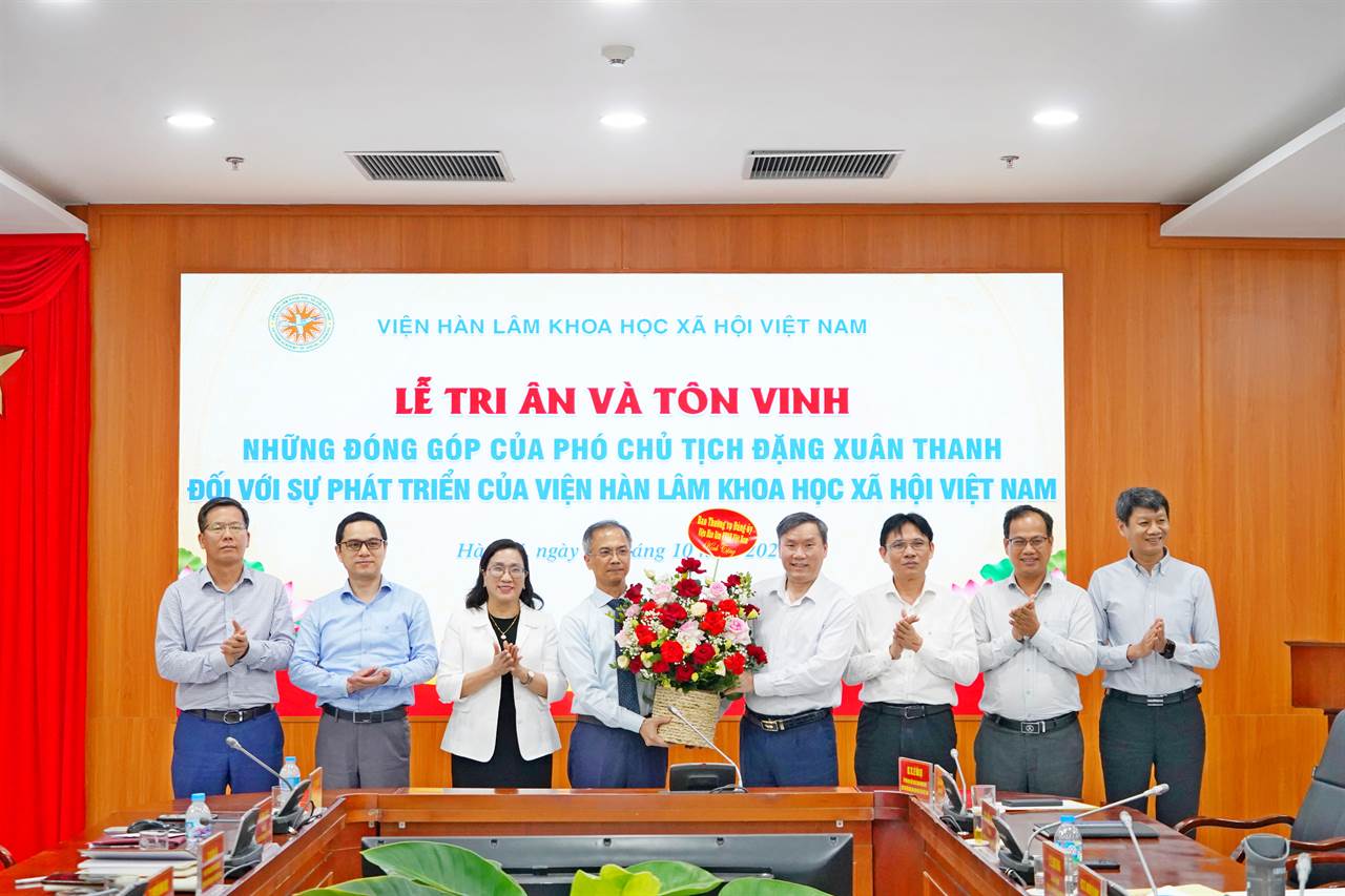 Lễ Tri ân và tôn vinh những đóng góp của Phó Chủ tịch Đặng Xuân Thanh đối với sự phát triển của Viện Hàn lâm Khoa học xã hội Việt Nam