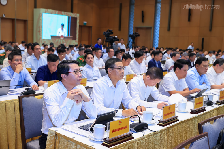 Thủ tướng: Khoa học công nghệ phải trở thành động lực chủ yếu, trực tiếp, đo đếm được bằng kết quả tăng trưởng- Ảnh 10.