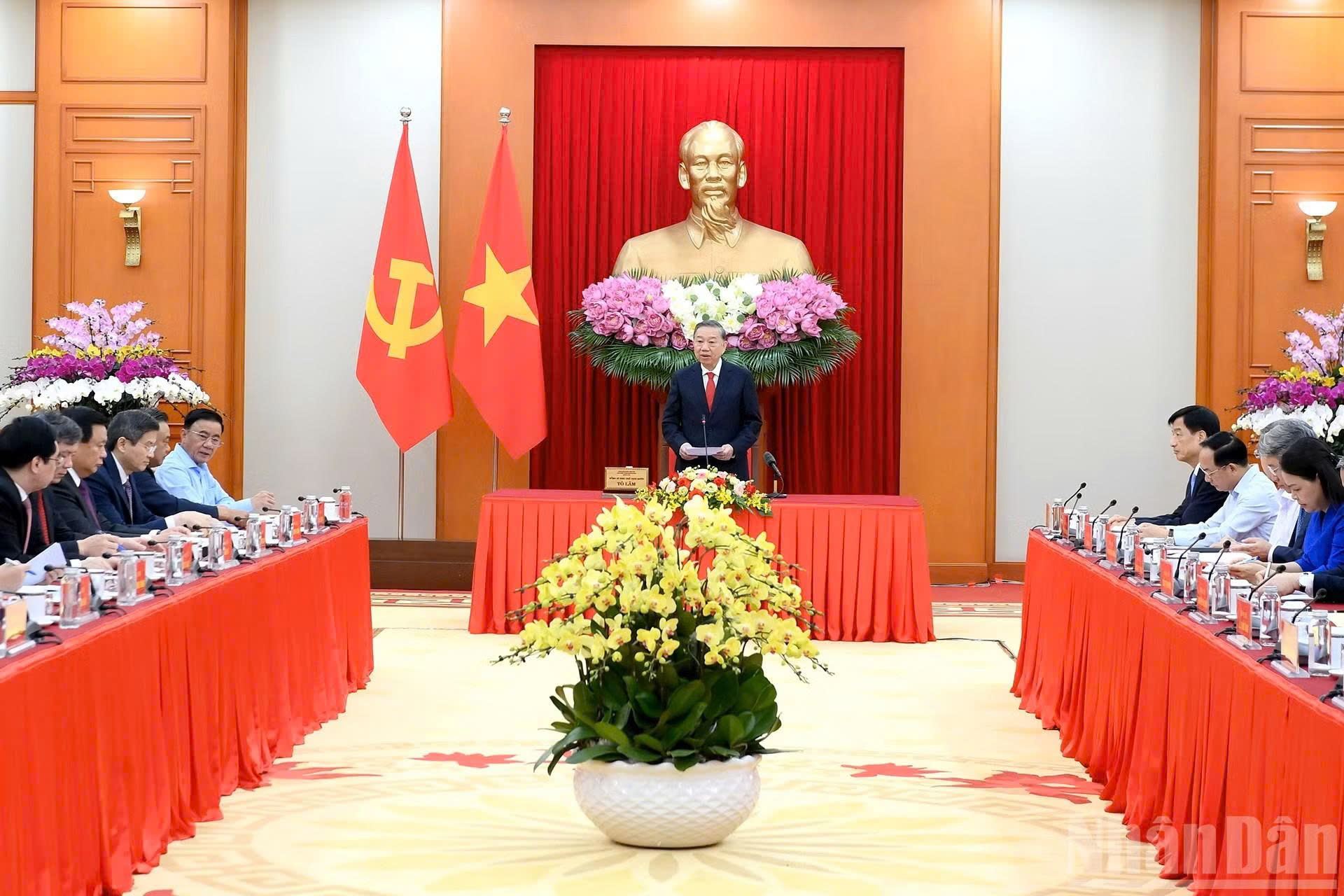[Ảnh] Tổng Bí thư, Chủ tịch nước Tô Lâm làm việc với Hội đồng Lý luận Trung ương