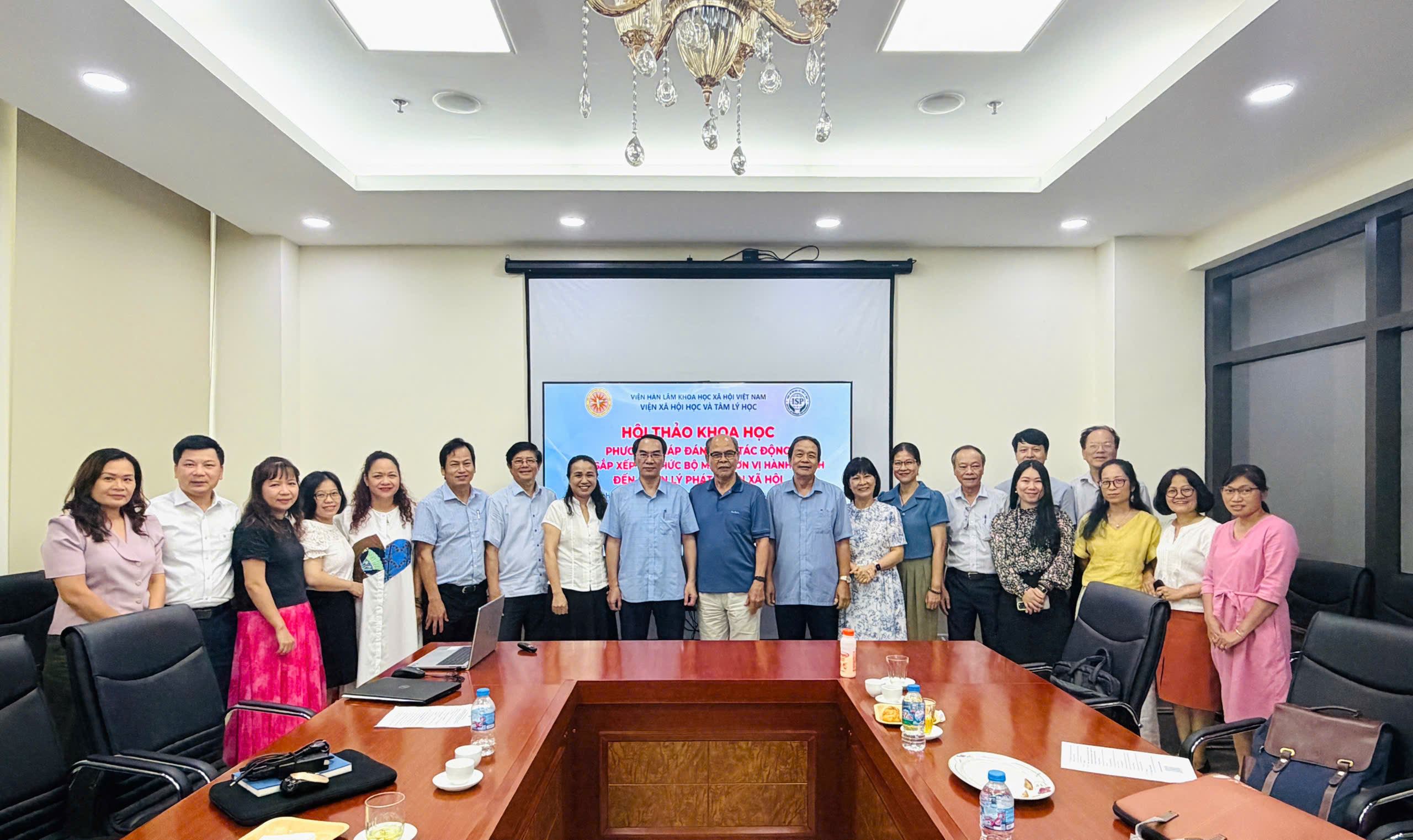 Viện Xã hội học và Tâm lý học tổ chức hội thảo khoa học “Phương pháp đánh giá tác động của sắp xếp tổ chức bộ máy, đơn vị hành chính đến quản lý phát triển xã hội và sơ kết 1 năm vận hành của chính quyền địa phương 2 cấp”