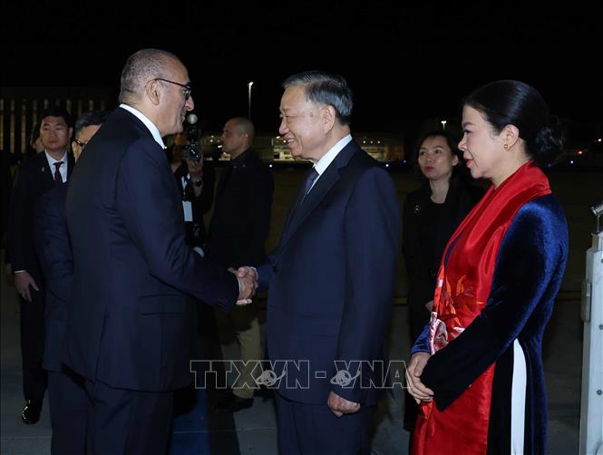 Tổng Bí thư, Chủ tịch nước Tô Lâm bắt đầu thăm chính thức Cộng hòa Pháp và dự Hội nghị Thượng đỉnh Không gian vũ trụ tại Paris