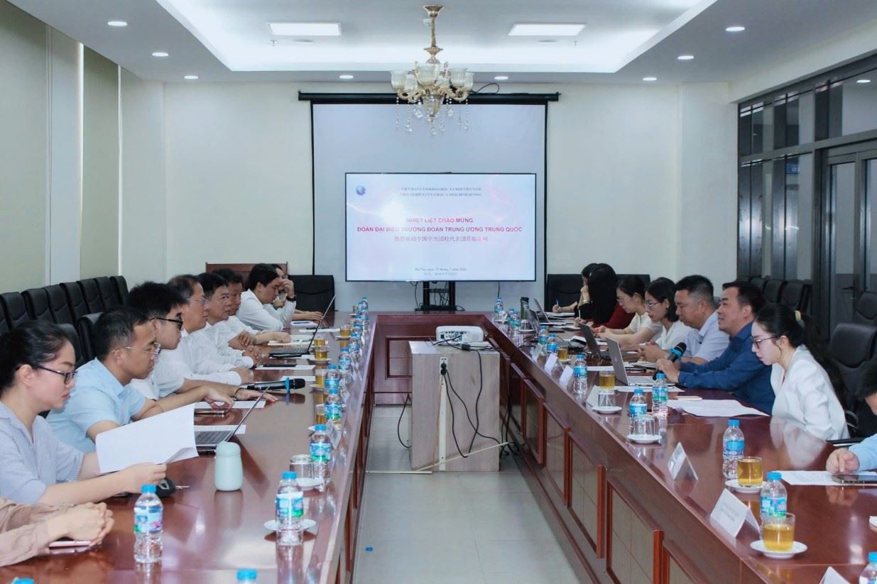 Viện Nghiên cứu Châu Á-Thái Bình Dương tiếp và làm việc với Trường Đoàn Trung ương Trung Quốc