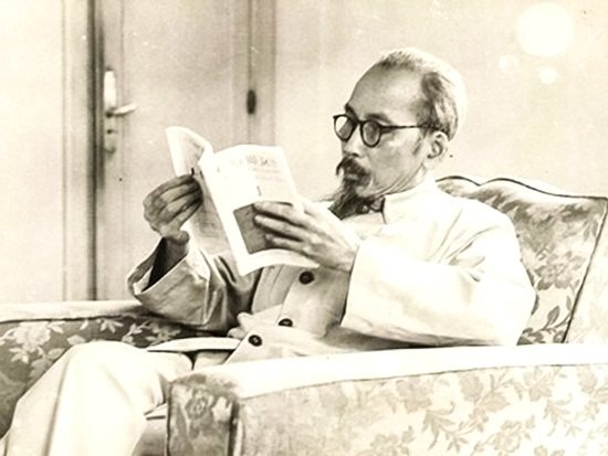 Học tập tư tưởng, đạo đức, phong cách Hồ Chí Minh qua đường lối đối ngoại nhân văn, thủy chung của Việt Nam trong quan hệ với Ấn Độ