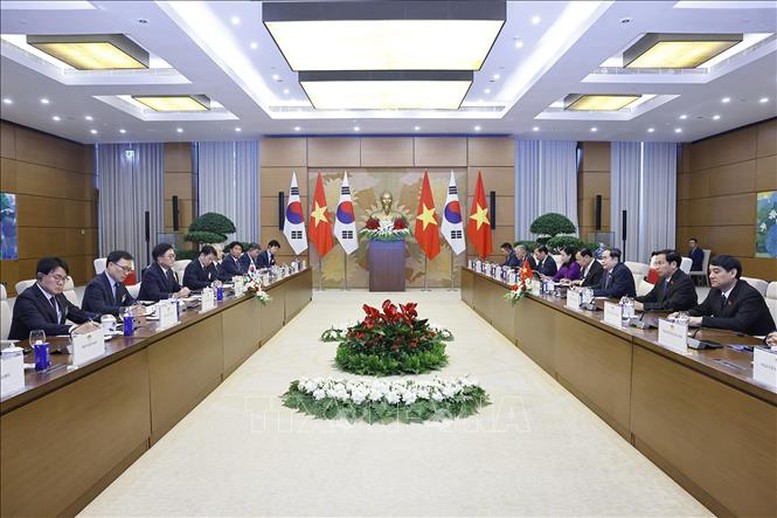 Chủ tịch Quốc hội Trần Thanh Mẫn hội đàm với Chủ tịch Quốc hội Hàn Quốc- Ảnh 4.